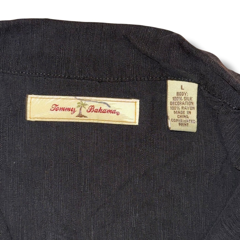 Tommy Bahama Men Large Silk Camp Shirt Black Off The Deep End Pin Up Embroidered - Picture 5 of 8